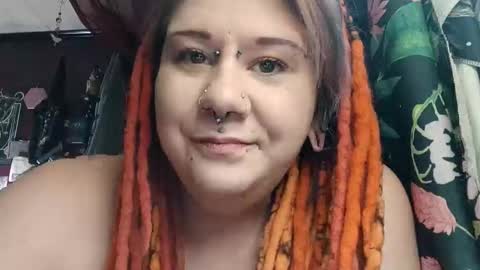 missxmoth444 online show from December 16, 1:46 am