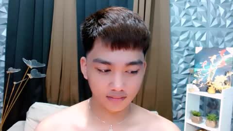 Snapshot of mister_officer chatting on September 9, 1:27 am SAINT SACHI  will make your day  online show from September 9, 1:27 am