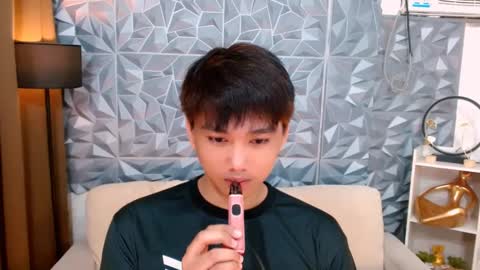 Snapshot of mister_officer chatting on March 3, 6:48 am SAINT SACHI  will make your day  online show from March 3, 6:48 am