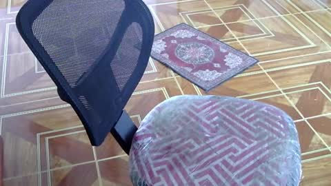     online show from March 5, 5:11 pm