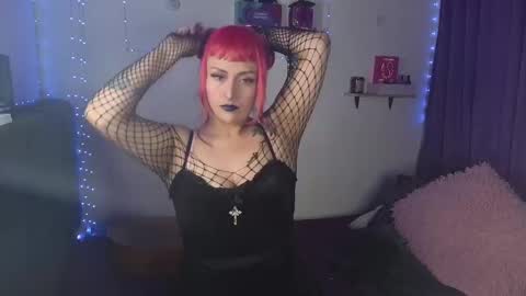 Snapshot of mistress_ditta2 chatting on September 23, 6:51 am       online show from September 23, 6:51 am