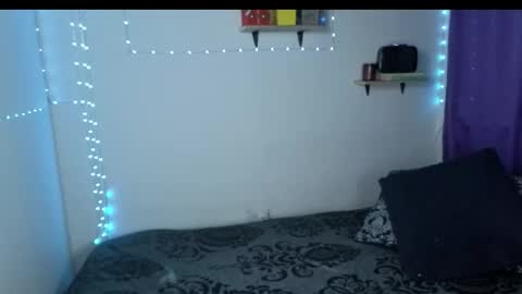       online show from November 12, 5:10 am