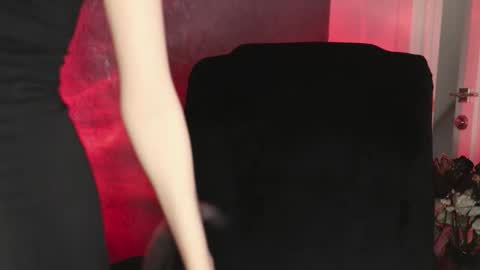 Miss Rochelle online show from November 20, 3:27 am