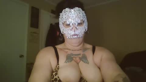 mitchie2824 online show from November 22, 12:42 am