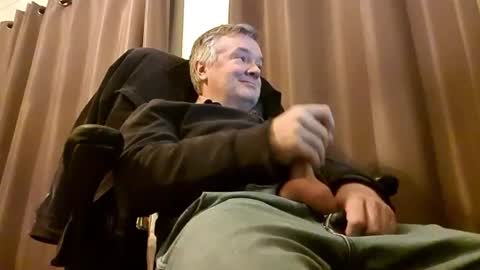 MichOxxford online show from July 17, 11:45 am