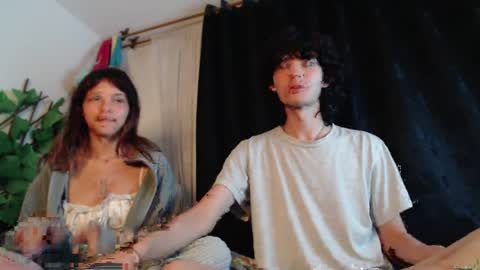 Naomi and Nekorii online show from April 15, 4:16 am