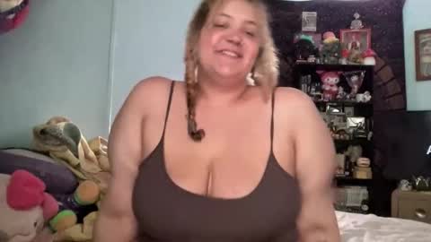 mixxedgoodness222 online show from January 31, 7:11 pm