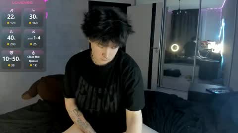 MeowMiku online show from March 7, 4:29 pm