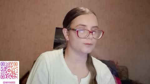 Snapshot of miyabe chatting on October 21, 1:38 pm Milana online show from October 21, 1:38 pm