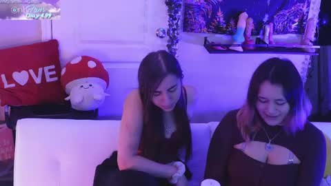 Hera  Tethra Bathtub stream  20k followers  Ask about our custom videos3 online show from February 25, 3:42 pm