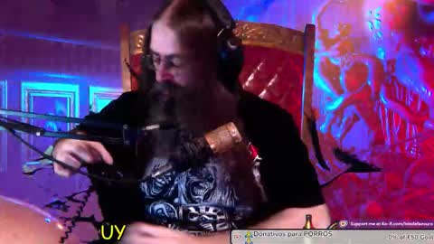 Lois online show from October 31, 10:54 pm