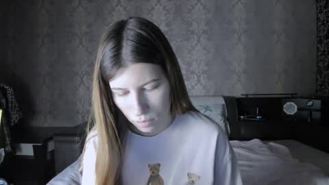 Lili online show from November 14, 11:56 am