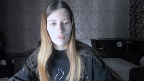 Lili online show from October 13, 11:23 am