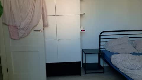 mmminnie online show from October 20, 12:21 pm