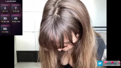 mmminnie online show from February 21, 10:07 am