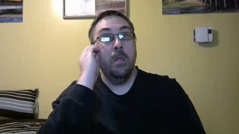 Snapshot of mmr45 chatting on October 18, 4:38 am mmr45 online show from October 18, 4:38 am