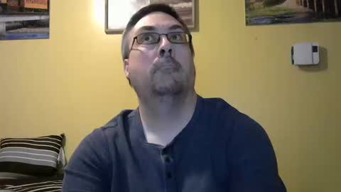 Snapshot of mmr45 chatting on October 12, 3:10 am mmr45 online show from October 12, 3:10 am