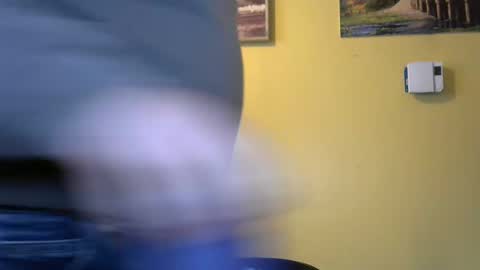 Snapshot of mmr45 chatting on March 8, 9:51 pm mmr45 online show from March 8, 9:51 pm