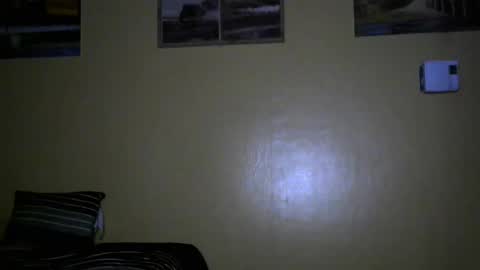 Snapshot of mmr45 chatting on October 28, 4:35 am mmr45 online show from October 28, 4:35 am