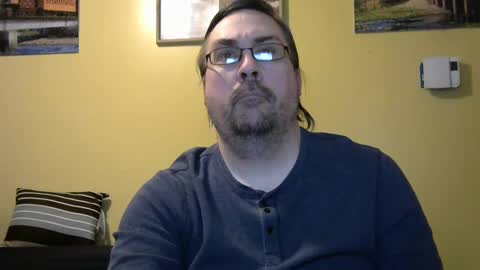 Snapshot of mmr45 chatting on March 7, 5:29 am mmr45 online show from March 7, 5:29 am