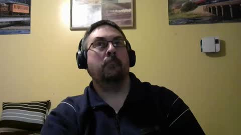 Snapshot of mmr45 chatting on October 27, 4:34 am mmr45 online show from October 27, 4:34 am