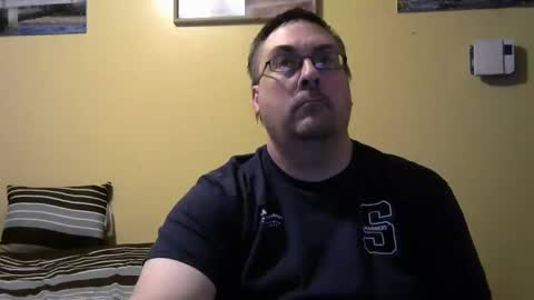 Snapshot of mmr45 chatting on October 9, 5:24 am mmr45 online show from October 9, 5:24 am