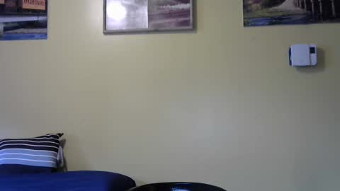 Snapshot of mmr45 chatting on March 8, 6:37 pm mmr45 online show from March 8, 6:37 pm