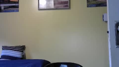 Snapshot of mmr45 chatting on March 1, 11:58 pm mmr45 online show from March 1, 11:58 pm