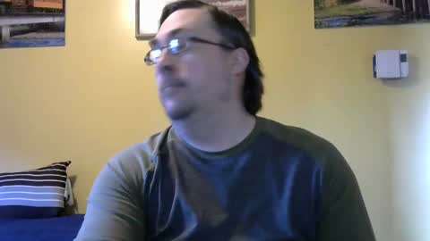 Snapshot of mmr45 chatting on March 1, 12:39 am mmr45 online show from March 1, 12:39 am