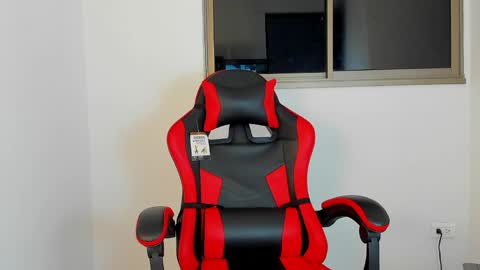 mnell28 online show from April 10, 8:52 am