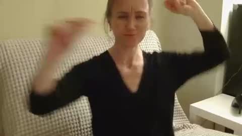 Aurora online show from April 5, 9:23 pm