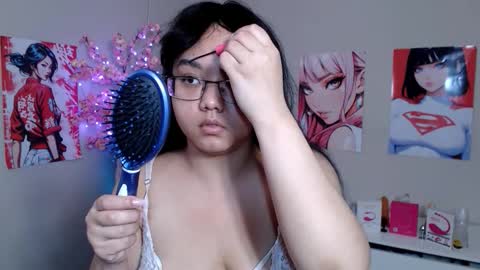 Molly online show from October 18, 5:00 am