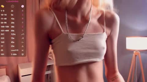 Laura online show from September 24, 1:12 am