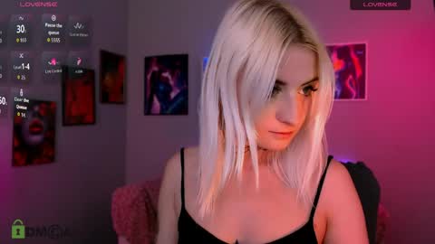 anna online show from April 6, 7:26 pm