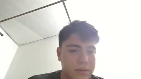 molimoli08 online show from December 20, 11:58 pm