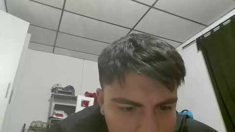 molimoli08 online show from December 27, 2:25 am