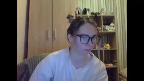 molly971345 online show from February 8, 9:51 pm