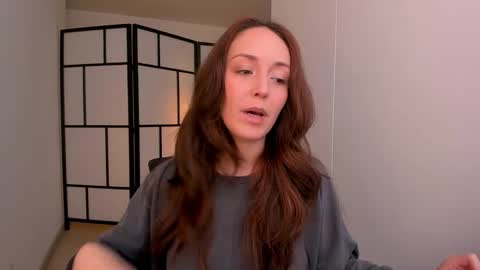   MOLLY   online show from March 19, 5:07 pm