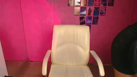 Molly online show from March 11, 1:25 pm