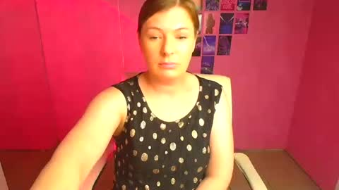 Molly online show from April 26, 2:58 pm