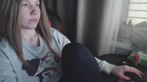 I have new photos come and see with love Molly online show from October 24, 11:33 am