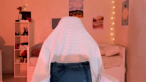 Molly online show from November 27, 4:09 am