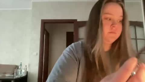 Alice online show from July 14, 3:39 pm