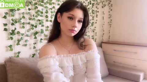 Molly online show from March 26, 11:48 am