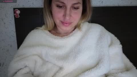 Nica    follow me   online show from November 22, 3:43 pm