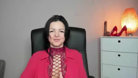 Molly online show from January 16, 8:01 am