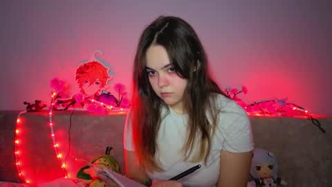 Momo online show from February 3, 4:55 pm