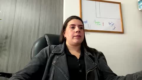 Snapshot of mona28__ chatting on September 17, 2:20 pm Mona online show from September 17, 2:20 pm