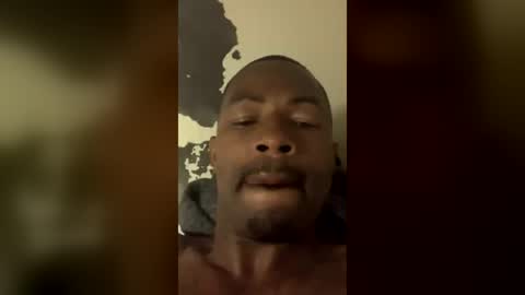 Thereallowclas31 online show from July 12, 8:01 pm