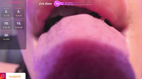Snapshot of monica_amberr chatting on October 22, 6:27 am I am Gio online show from October 22, 6:27 am